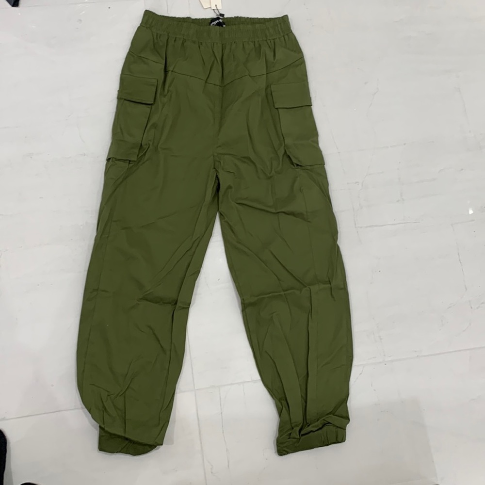 Green cargo pants